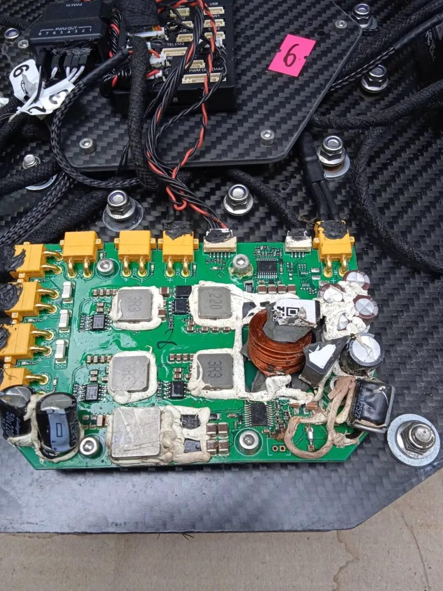 Vampire drone CRPA antenna 0
