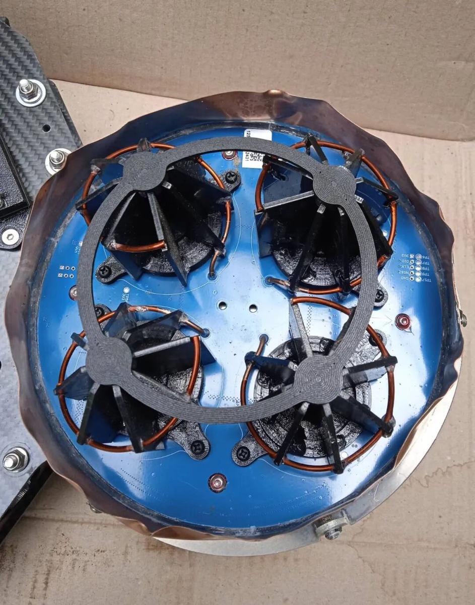 Vampire drone CRPA antenna 14