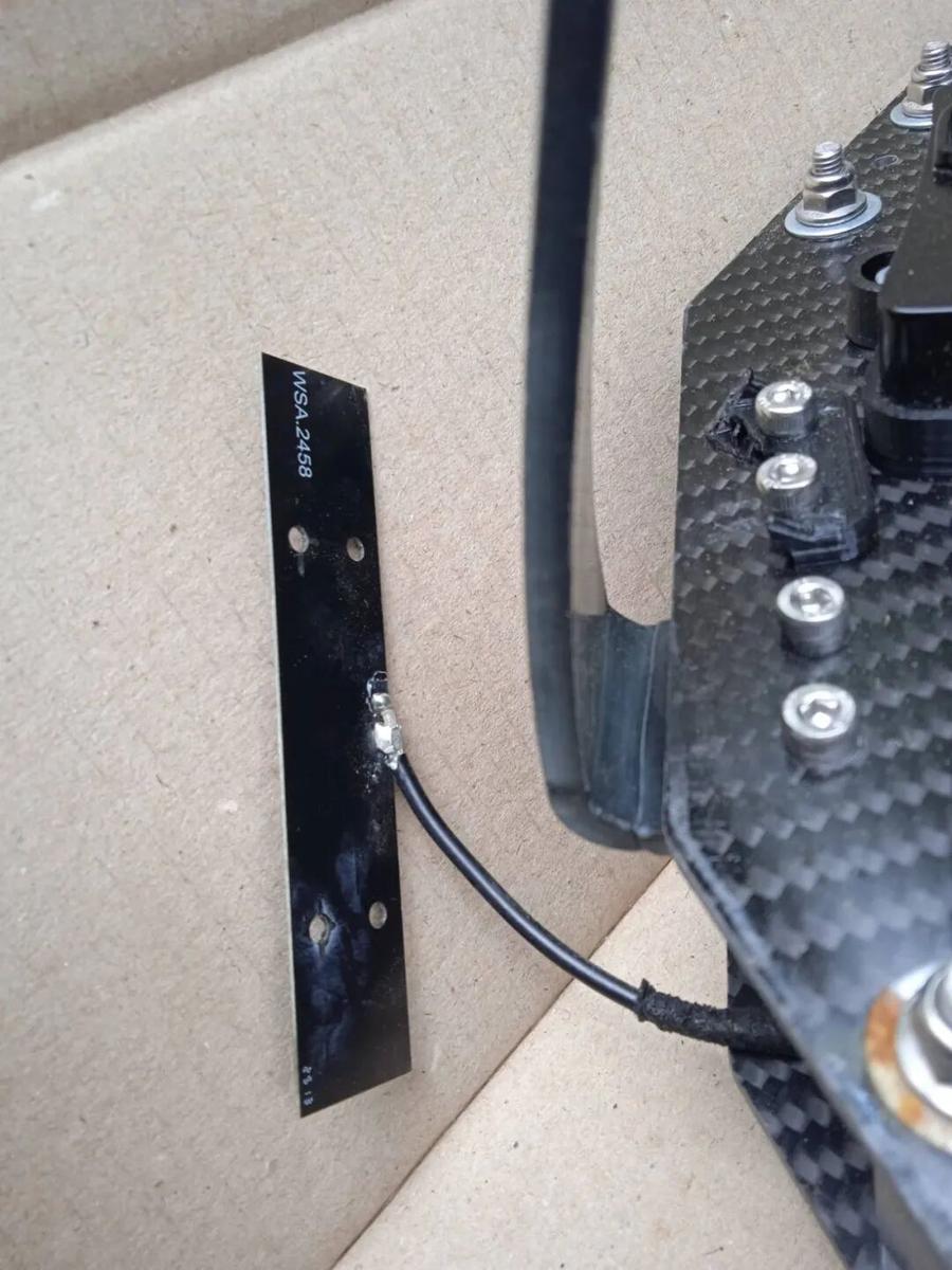 Vampire drone CRPA antenna 19